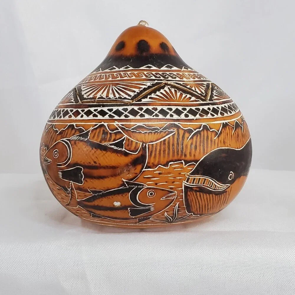 VTG Peruvian Folk Art Hand Carved Gourd w/Lid Trinket Box Whales Fish Sea Life - Picture 4 of 16
